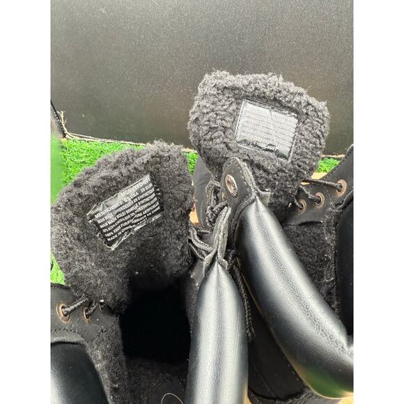 Lugz Boots- Black- Size 6.5M - Picture 8 of 11